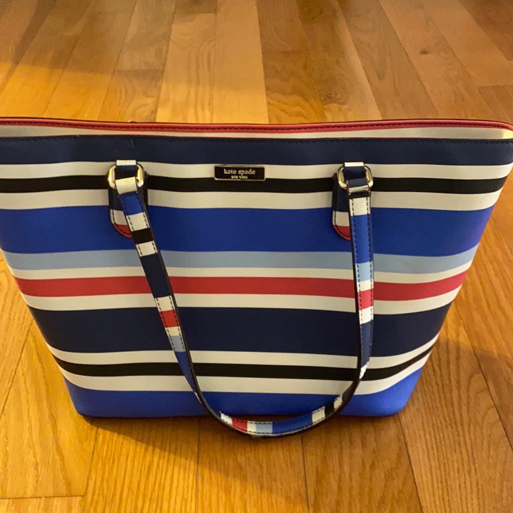 Kate spade tote 😍